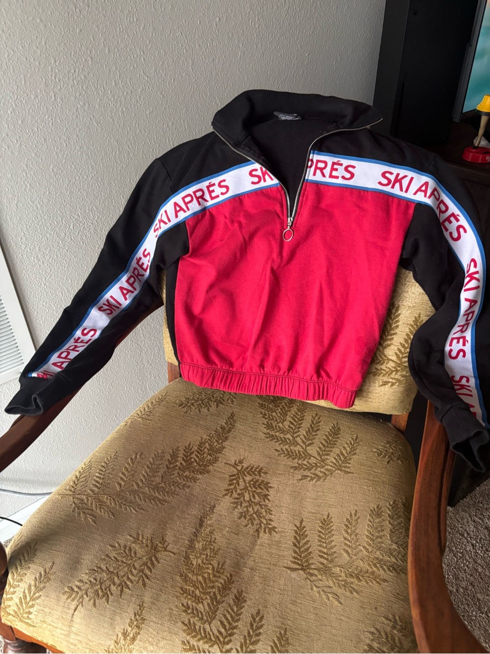 Well Worn Red and Black "Ski Après" Half-Zip Pullover